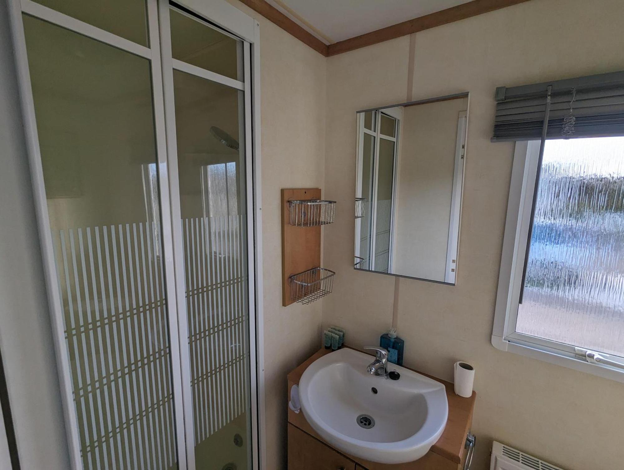 House - Dog Friendly Creek Holiday home